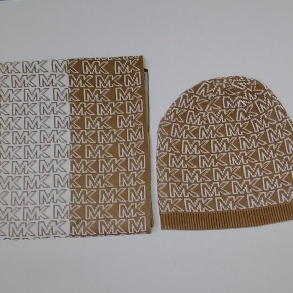 Michael Kors Scarf and Hat Set Dark Camel Cream - Picture 7 of 10